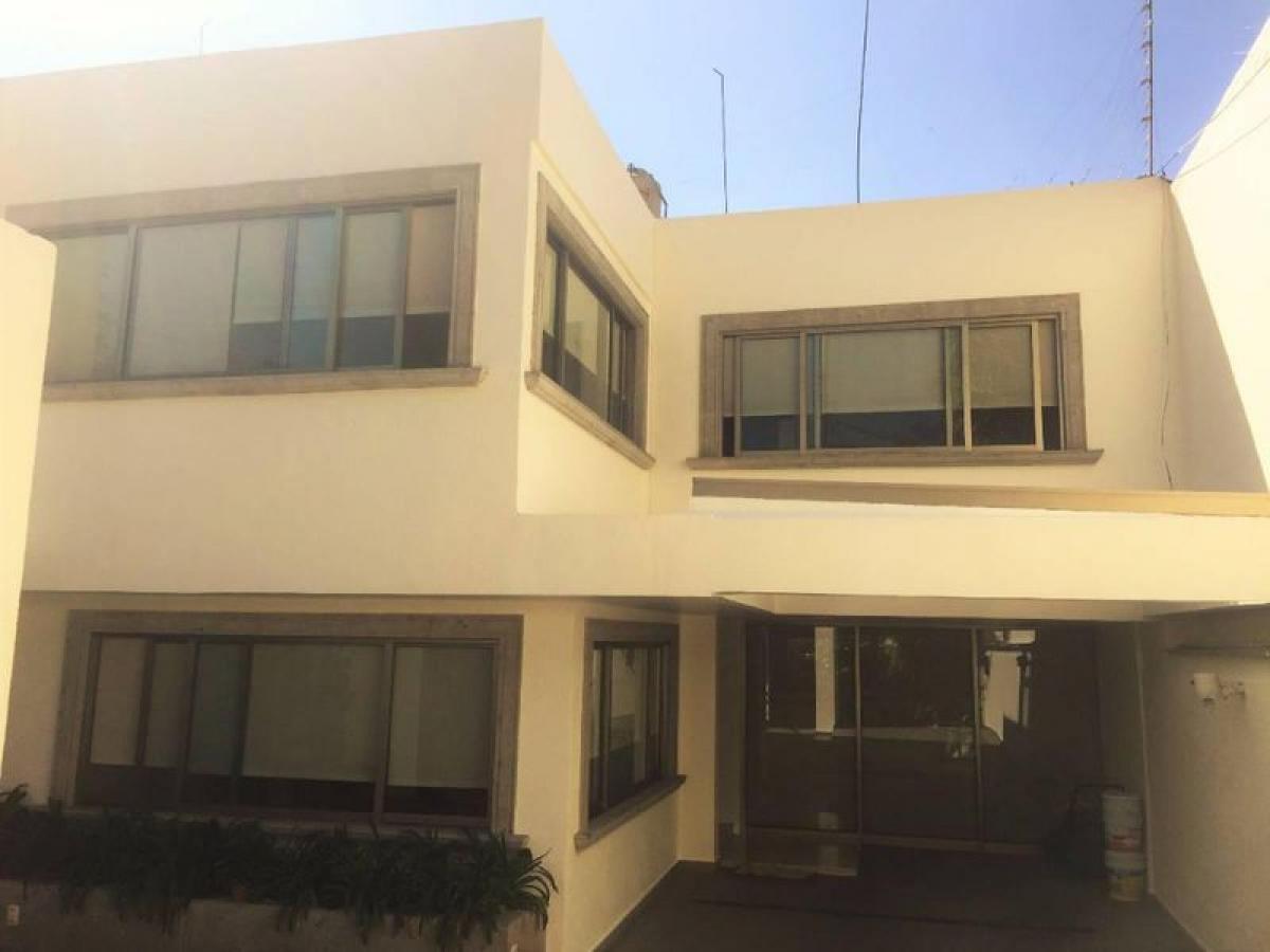 4 bedrooms House in Naucalpan de Juarez, Mexico No. 207746