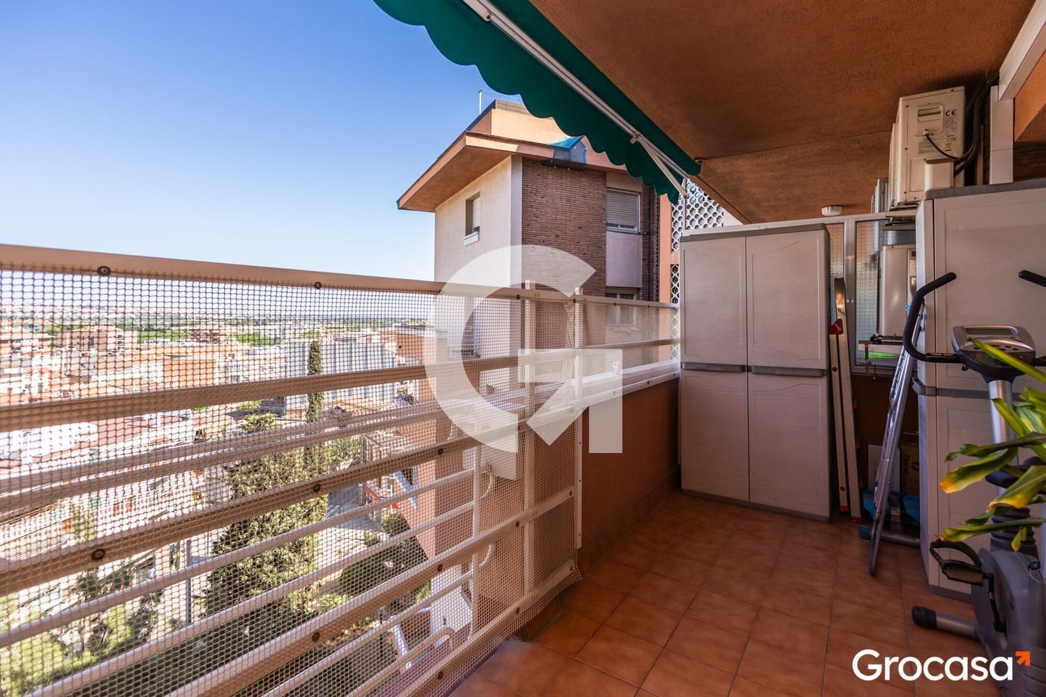 4 bedrooms Apartment in Sant Vicenc Dels Horts, Spain No. 152821