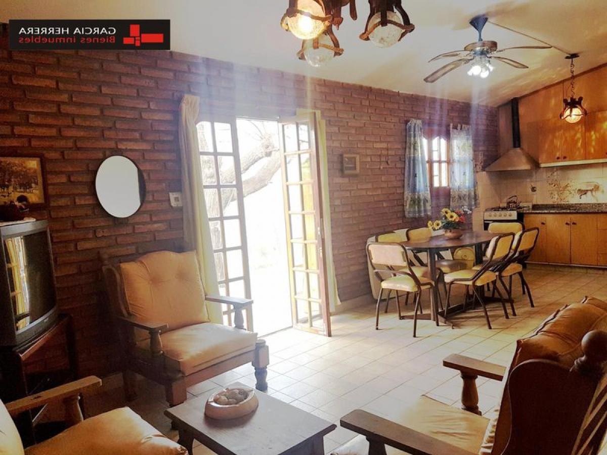 3 bedrooms House in Cordoba, Argentina No. 2659