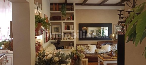 4 rooms Apartment in Carrara, Italy No. 47597 7