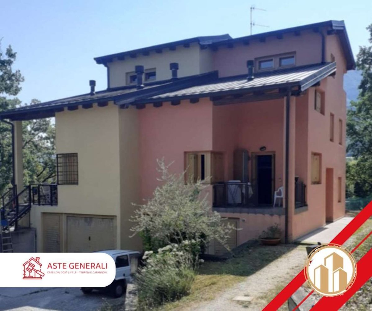 7 rooms House in Grizzana Morandi, Italy No. 100834