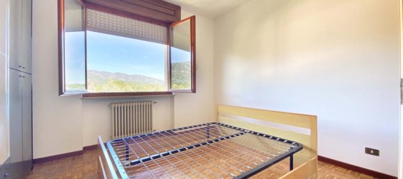 3-salle Appartement à Serravalle Sesia, Italy No. 234257 11