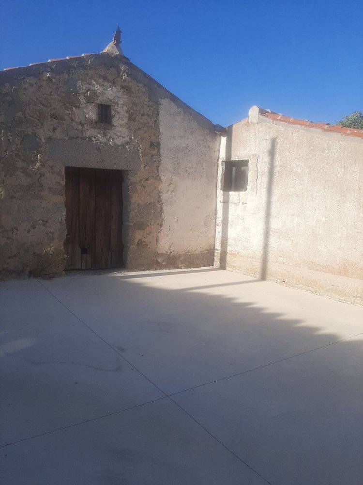  Land in Avila, Spain No. 202335