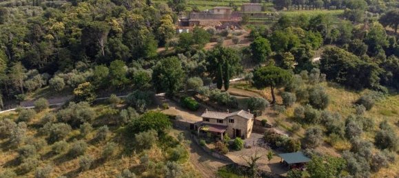 3 Schlafzimmer Haus in Montalcino, Italy, Nr. 291819 3