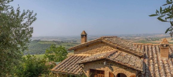 3 Schlafzimmer Haus in Montalcino, Italy, Nr. 291819 5