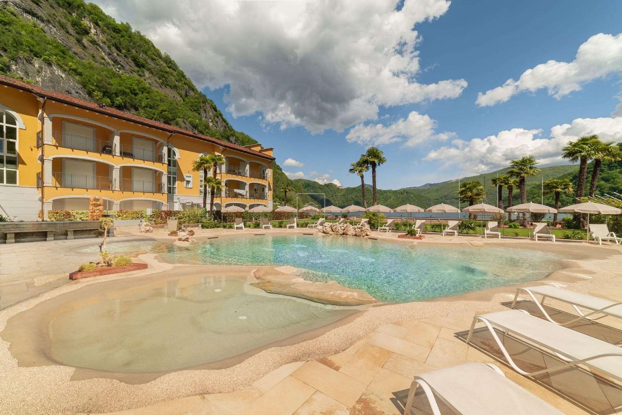 5غرفة بانتهاوس في Lavena Ponte Tresa, Italy رقم 117457