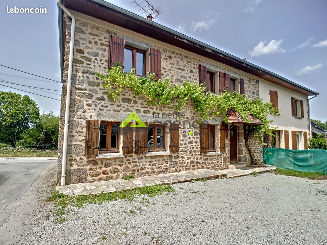 2 chambres Maison à Guéret, France No. 337811