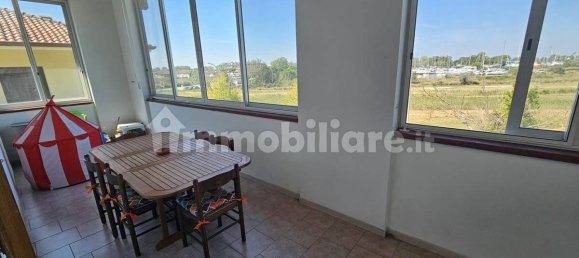 2 bedrooms Apartment in Comacchio, Italy No. 374208 9