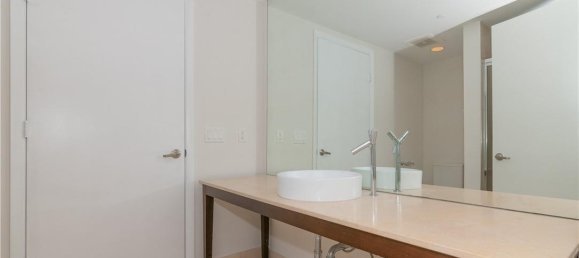 2 dormitorios propiedad comercial en alquiler en Miami, Miami-Dade, Florida, USA № 615226 2