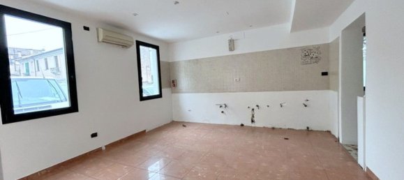 Gewerbliche Immobilie in Padua, Italy 166m², Nr. 124983 4