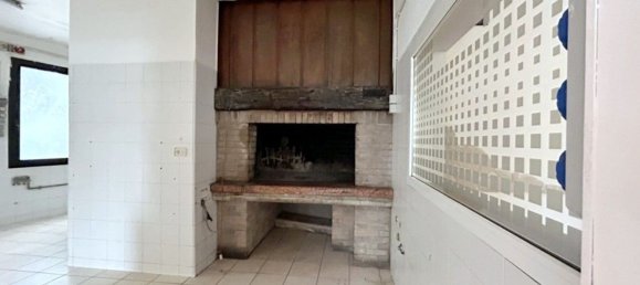 Gewerbliche Immobilie in Padua, Italy 166m², Nr. 124983 3