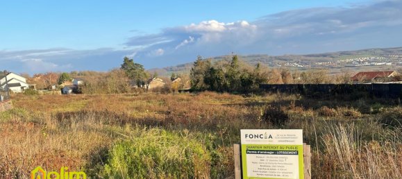 Land in Norroy-les-Pont-a-Mousson, France No. 79469 2