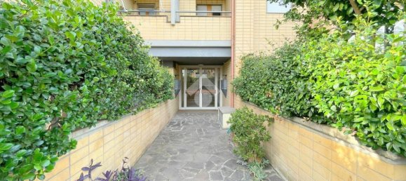 2 rooms Penthouse in Velletri, Italy No. 238087 2