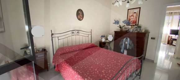 Apartamento de 3 habitaciónes en Bari, Italy No. 17770 11