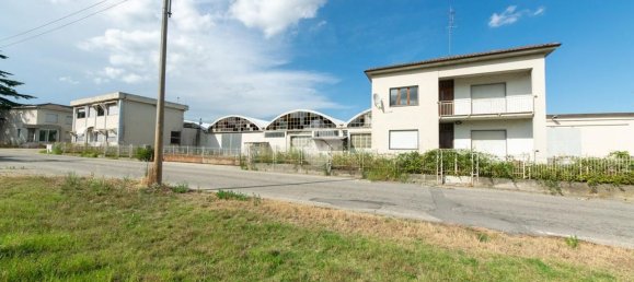 3065m² Warehouse in San Giorgio Monferrato, Italy No. 283453 2