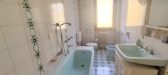 5 rooms House in Reggello, Italy No. 174342 3