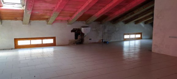 5 rooms Duplex in Agliana, Italy No. 49638 12