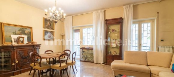 3 bedrooms Apartment in Rome, Italy No. 350358 6