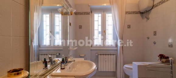 3 bedrooms Apartment in Rome, Italy No. 350358 15
