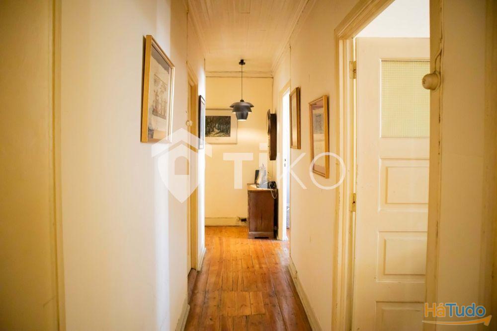 300m² Building in Guarda, Portugal No. 191716