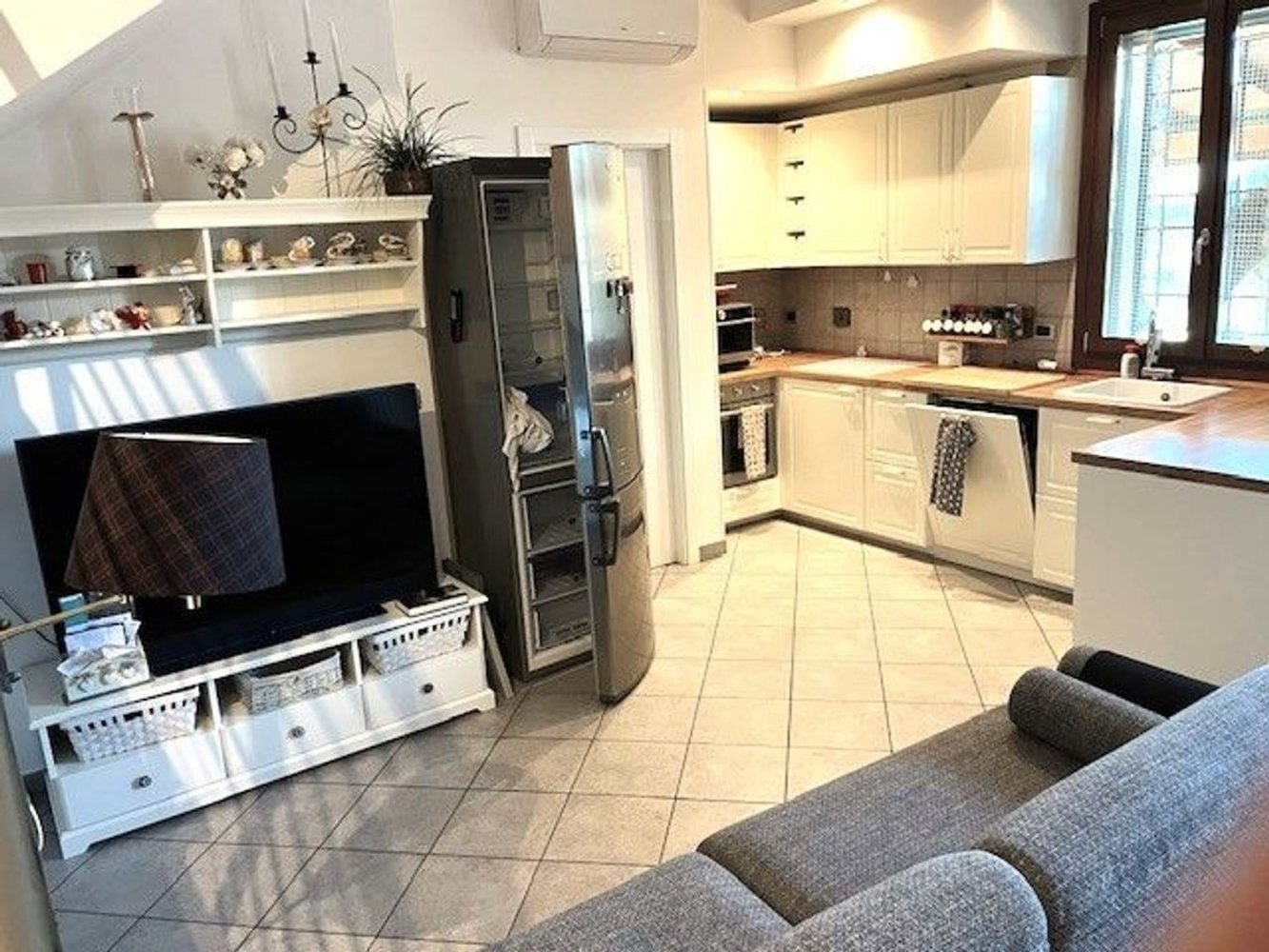 3 rooms House in Castel San Pietro Terme, Italy No. 43757