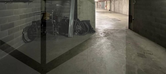 1 room Garage in Milan, Italy No. 241703 3