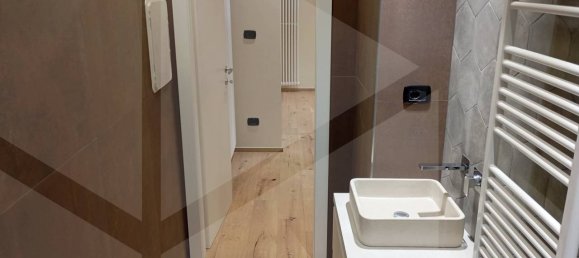 2-Zimmer Wohnung in Bologna, Italy, Nr. 23211 2