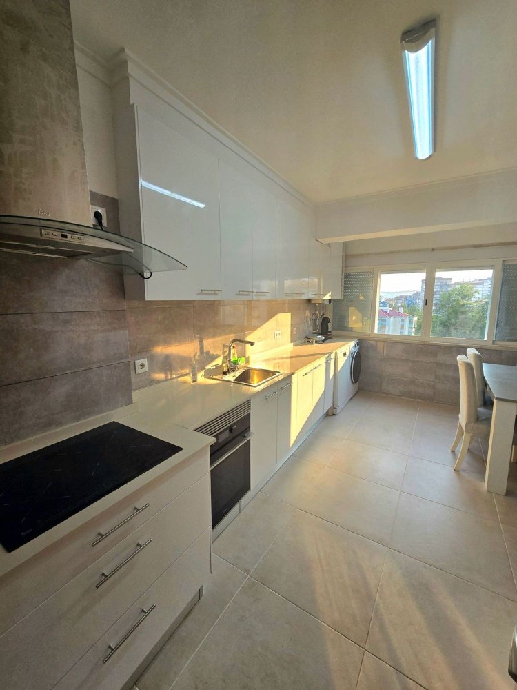 2 bedrooms Apartment in Odivelas, Portugal No. 285984