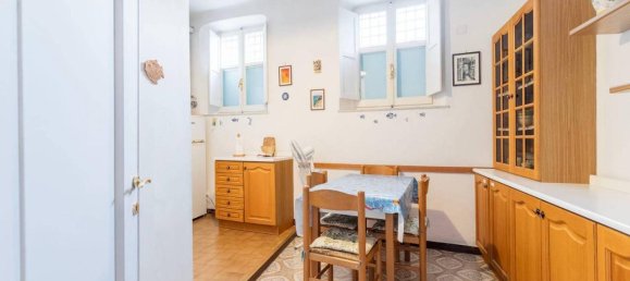 5 rooms Apartment in Levanto, Italy No. 135642 10