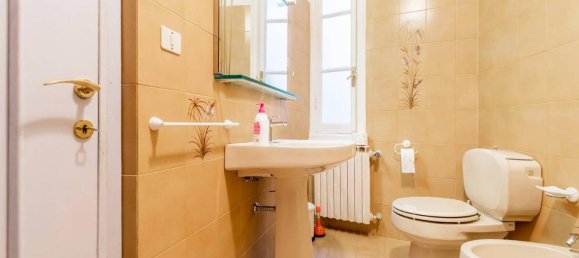 5 rooms Apartment in Levanto, Italy No. 135642 17