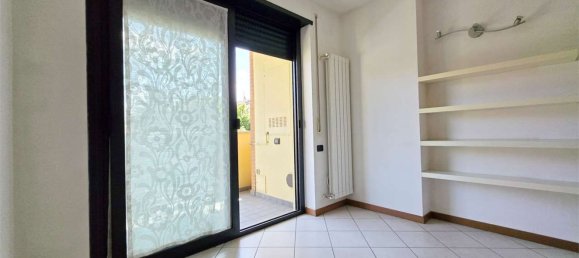 2غرفة شقة في Lissone, Italy رقم 2328 6