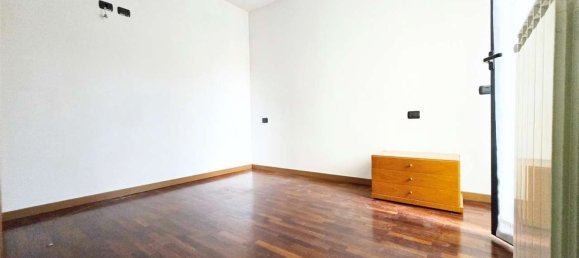 2غرفة شقة في Lissone, Italy رقم 2328 40