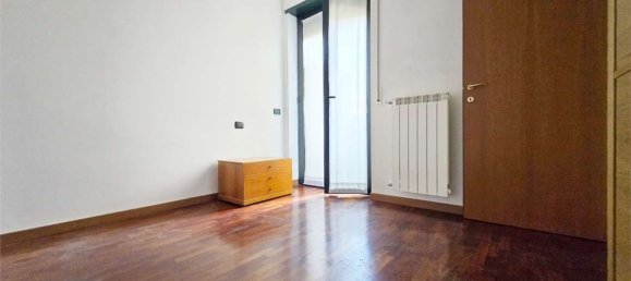 2غرفة شقة في Lissone, Italy رقم 2328 37