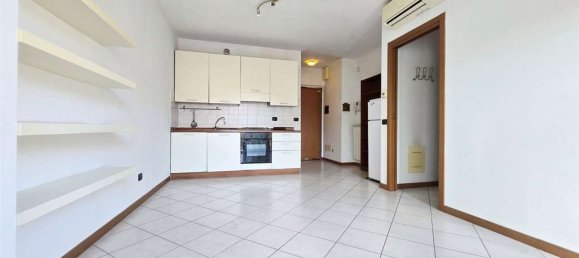 2غرفة شقة في Lissone, Italy رقم 2328 4