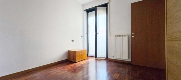 2غرفة شقة في Lissone, Italy رقم 2328 39