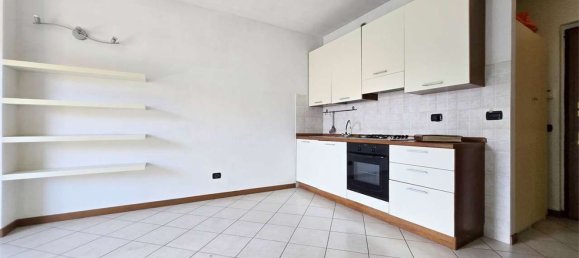 2غرفة شقة في Lissone, Italy رقم 2328 14