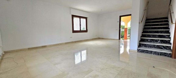 5 bedrooms Townhouse in Mijas, Spain No. 64069 5