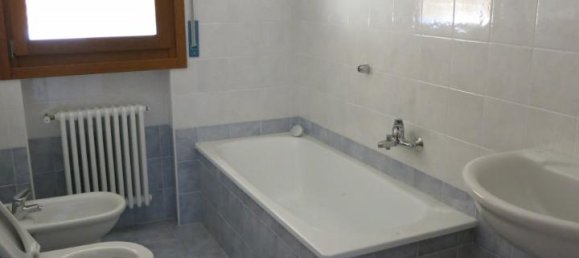 Apartamento de 5 habitaciónes en Padua, Italy No. 18142 16
