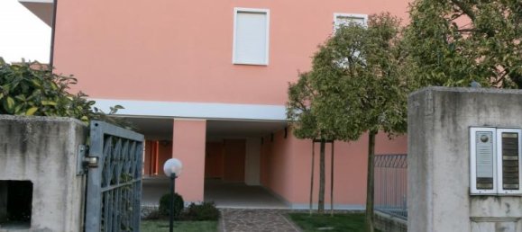Apartamento de 5 habitaciónes en Padua, Italy No. 18142 14