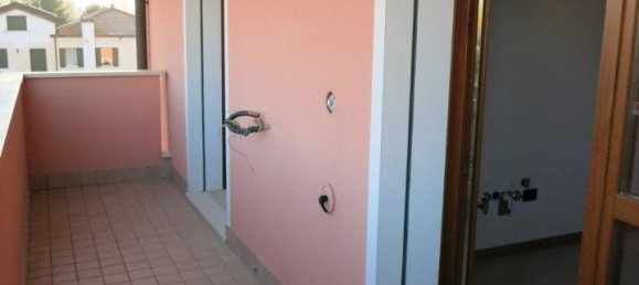 Apartamento de 5 habitaciónes en Padua, Italy No. 18142 6