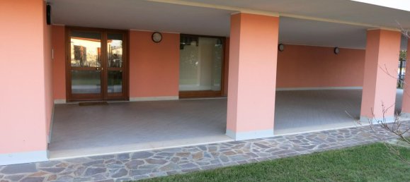 Apartamento de 5 habitaciónes en Padua, Italy No. 18142 18