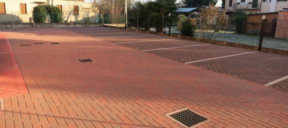 Apartamento de 5 habitaciónes en Padua, Italy No. 18142 3