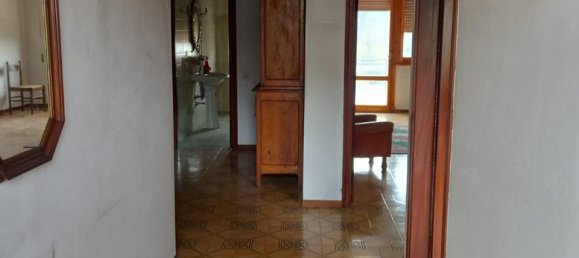 Квартира с 4 комнатами в Семпрониано, Италия № 123967 8