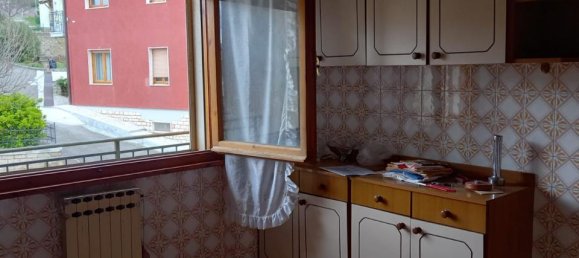 Квартира с 4 комнатами в Семпрониано, Италия № 123967 21