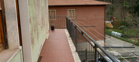 Квартира с 4 комнатами в Семпрониано, Италия № 123967 17