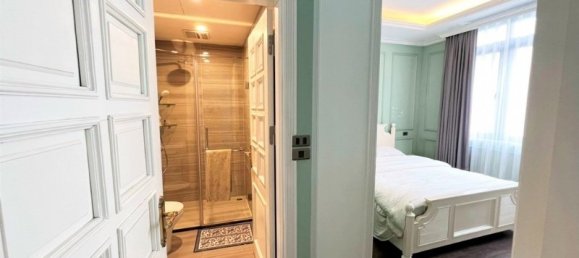 Villa de 4 dormitorios en Long Bien, Vietnam No. 583 9