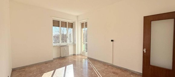 3غرفة شقة في Nichelino, Italy رقم 38572 14