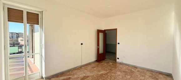 3غرفة شقة في Nichelino, Italy رقم 38572 16