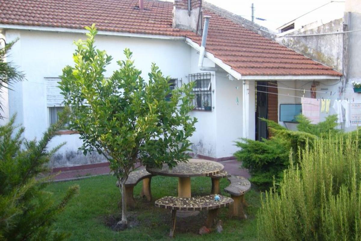 2 bedrooms House in Mar del Plata, Argentina No. 88607