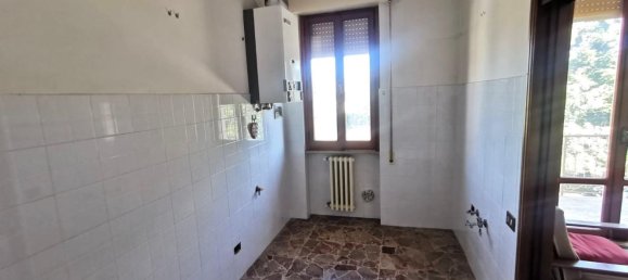 6-salle Appartement à Arezzo, Italy No. 300297 6